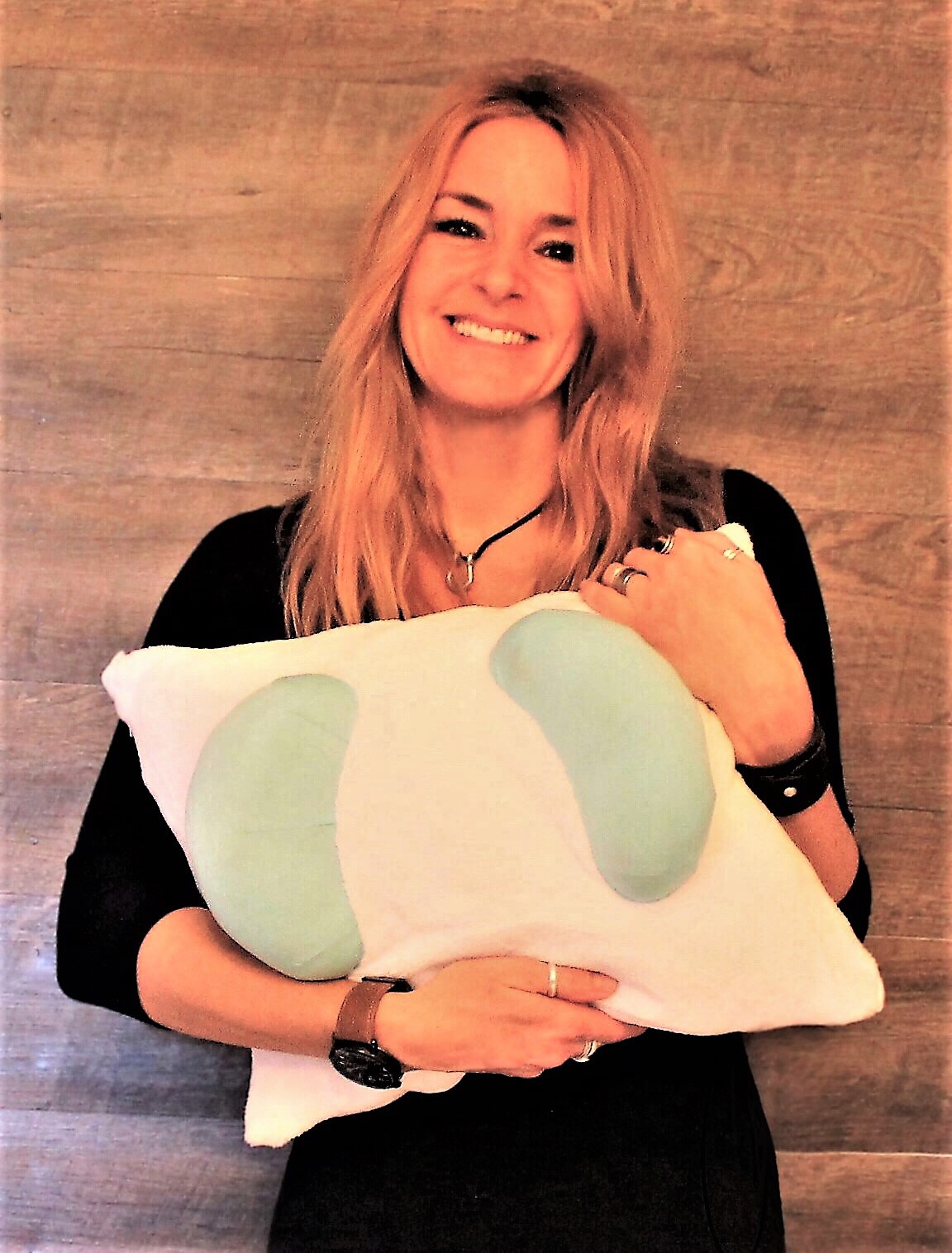 Helene Inventor of the Back to Beauty Anti-Wrinkle Beauty Pillow for Back Sleeping Wrinkle Prevention Anti Aging Back Sleeping 